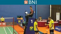 Dengan ketatnya perebutan poin, baik Divya maupun Berlian pun beberapa kali mendapatkan masukan dari pelatih masing-masing. Foto: Rifqi Ardita W/detikcom