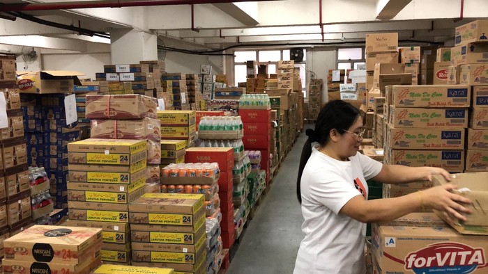 Erick Thohir Cek Gudang di Hong Kong Erick Thohir Cek Gudang di Hong Kong