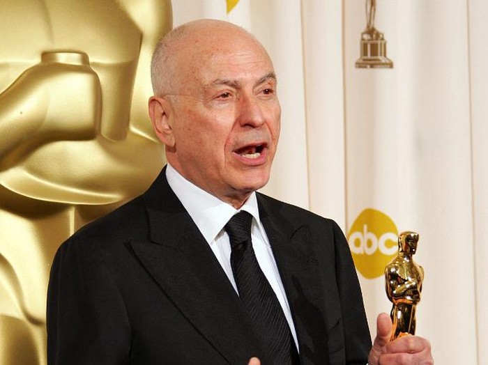 (FILES) Alan Arkin, holds his Oscar trophy for Best Supporting Actor for his work in 