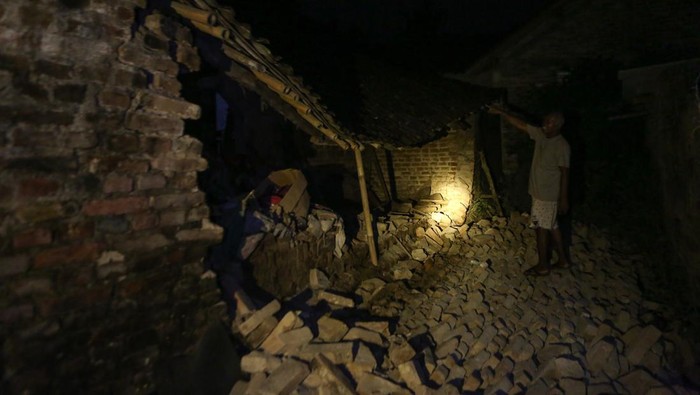 Foto-foto Dampak Gempa M 6,4 di Bantul DIY