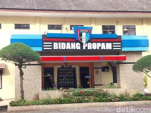 Ogahnya Propam Komentar soal Kanit Tipikor Terima Rp 100 Juta dari Bupati Erik