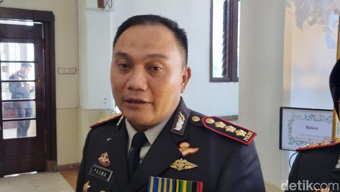 Kapolrestabes Surabaya Kombes Pasma Royce