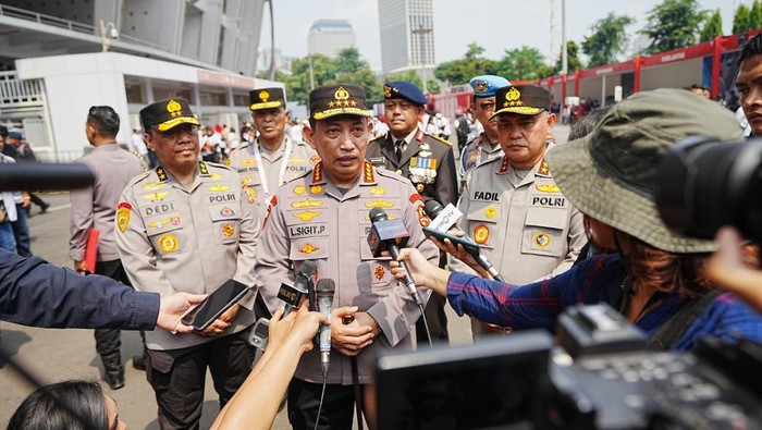 Kapolri dan Jajaran Cek Kesiapan GBK Jelang Acara Hari Bhayangkara