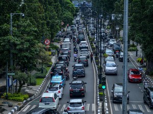 Libur Nataru: 2,9 Juta Kendaraan Tinggalkan Jakarta, 672 Ribu Menuju Bandung