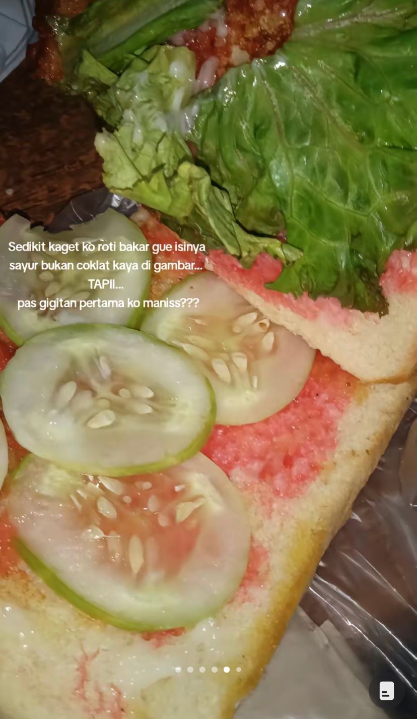 Kocak! Pesan Roti Bakar Cokelat Isinya Malah Timun dan Mayones