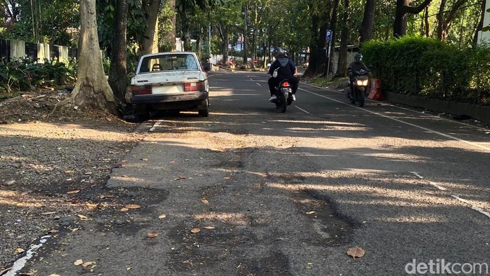 Kondisi Jalan Bali Bandung.