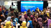 Ia juga mendorong TKI di Hong Kong menjadi legal agar bisa mendapatkan perlindungan, seperti asuransi kecelakaan kerja dan sebagainya. Selain itu, juga bisa melindungi dan menghindari pekerja migran perempuan dari kejahatan seksual. Foto: Angga Aliya/detikcom
