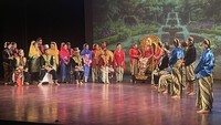 Kegiatan ini merupakan hasil kolaborasi dari sejumlah pihak, di antaranya adalah jurnalis senior, eksekutif perbankan, anggota lembaga negara, hingga pelaku industri keuangan lainnya. 