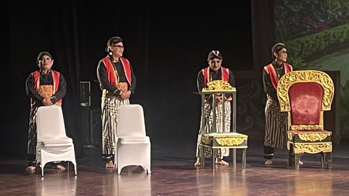 Pentas Ketoprak Jurnalis Ratu Kalinyamat Pentas Ketoprak Jurnalis Ratu Kalinyamat