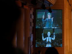 Ketika Robot jadi Konduktor Orkestra di Seoul