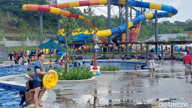 Wahoo Waterworld.