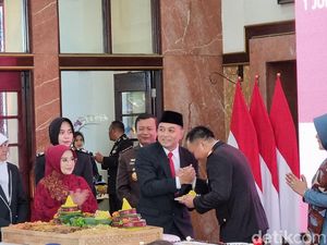 Walkot Eri Ingin Ubah Mindset Warga Surabaya Lebih Baik di Hari Bhayangkara