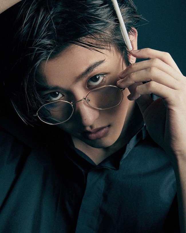 Cai Xukun sendiri adalah penyanyi, rapper, penulis lagu yang dikenal lewat program Idol Producer. Melalui Idol Producer, ia pernah tergabung dalam Nine Percent di mana pria 24 tahun tersebut menjadi leader-nya. Foto: Instagram @caixukun