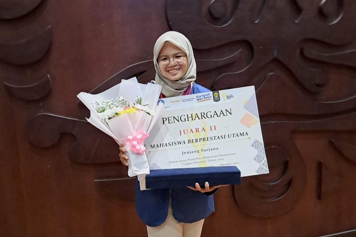 Fiqey, Mahasiswa Berprestasi