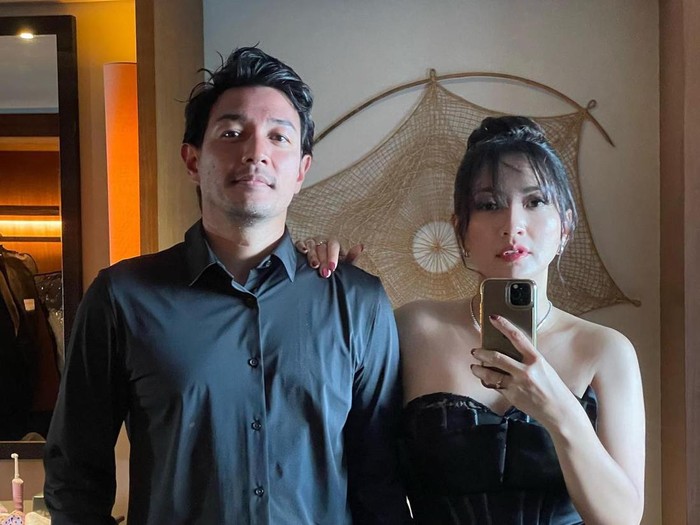 Hesti Purwadinata dan Edo Borne
