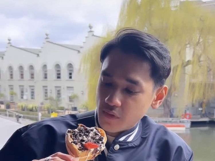 Keseruan Afgansyah Reza Kulineran di London hingga Korea Selatan