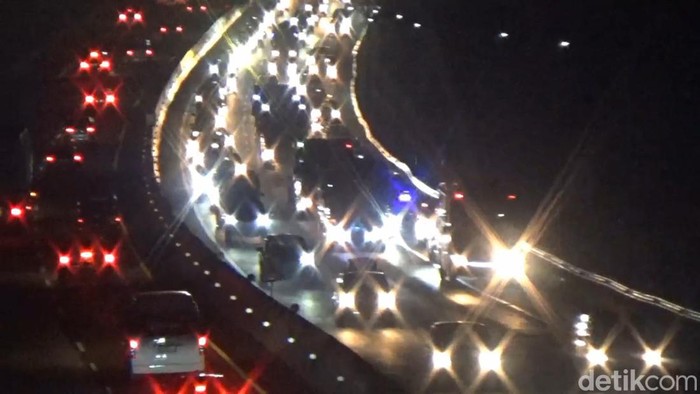 Kondisi arus lalu lintas di Tol Cipularang