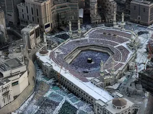 Cerita Warlok Makkah, Tak Ada Bioskop-Datangi Masjidil Haram Tiap Hari