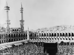 Perubahan Dramatis Kota Makkah Dulu dan Sekarang