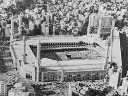 Perubahan Dramatis Kota Makkah Dulu dan Sekarang