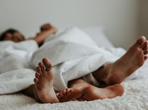 Sederet Posisi Bercinta Ini Cocok untuk Wanita Menopause