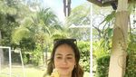 Momen Pevita Pearce Cicip Durian Pertama Kali hingga Ngemil di Kafe