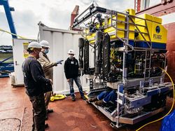 Wujud Kendaraan Robot Canggih Penemu Puing Kapal Selam Titan