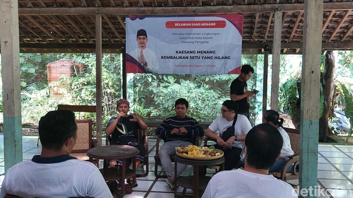 Relawan Kaesang gelar diskusi tangkap 8 tuyul di Depok (M Sholihin/detikcom)