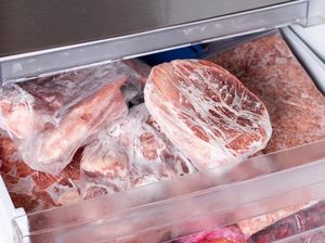 Berapa Lama Daging Sapi dan Kambing Aman Disimpan di Freezer?