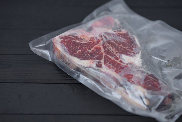 Simpan daging di freezer