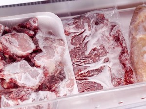 Berapa Lama Daging Kurban Bisa Disimpan di Kulkas dan Freezer?