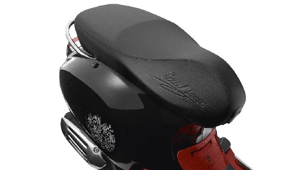 Vespa edisi Mickey Mouse