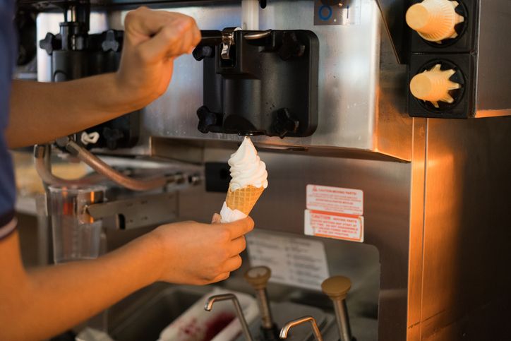 Pekerja McDonald's Ungkap Alasan Mesin Es Krim Selalu Rusak
