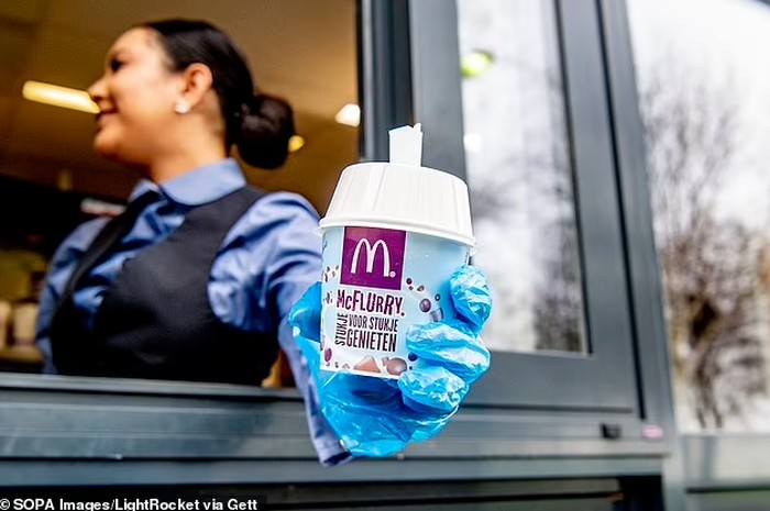 Pekerja McDonalds Ungkap Alasan Mesin Es Krim Selalu Rusak