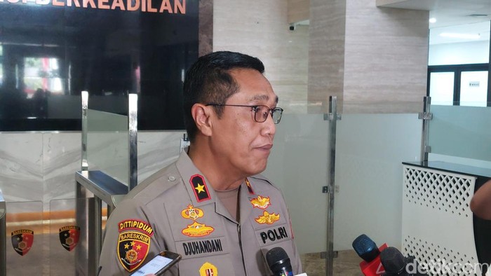 Direktur Tindak Pidana Umum Bareskrim Polri Brigjen Djuhandhani Rahardjo Puro