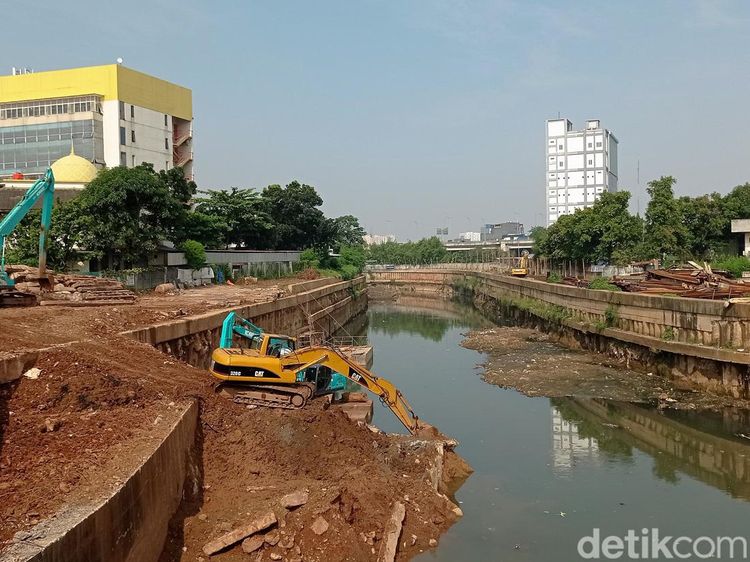 Foto-foto Terkini Progres Sodetan Ciliwung