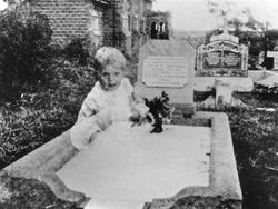 Berbagai Penampakan Hantu, dari Seram Sampai yang Konyol