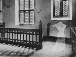 Berbagai Penampakan Hantu, dari Seram Sampai yang Konyol