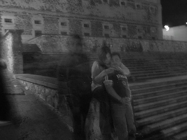 Foto Hantu Menakutkan hingga Konyol Foto Hantu Menakutkan hingga Konyol