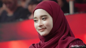 Inara Rusli menegaskan rekaman CCTV yang beredar adalah pelanggaran privasi berat dan perlu dibawa ke ranah hukum. Foto: Dok. Instagram @mommy_starla.
