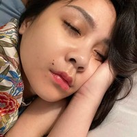 Beberapa pose tidur Nagita Slavina juga disebut menggemaskan oleh netizen. Tentu potret ini diambil oleh Raffi Ahmad yang terkenal jail dengan anak dan istrinya. Foto: Instagram @raffinagita1717