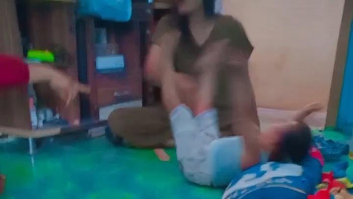 Ibu di Gorontalo aniaya balita saat ditagih utang debt collector.