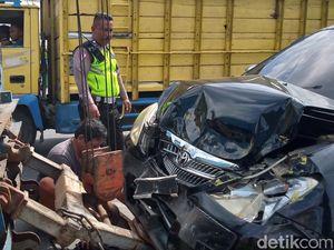 3 Truk dan Mobil Kecelakaan Karambol di Jalan Jogja-Solo Penggung Klaten