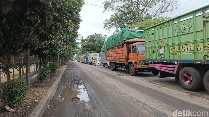 Kendaraan Masuk Ketapang Sempat Antre 7 Jam Imbas arus balik libur adha 2023