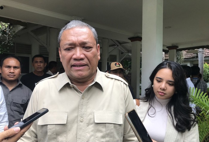 Ketua Badan Pengawas dan Disiplin (BPD) Partai Gerindra Bambang Kristiono saat ditemui di Mataram pada Senin (3/7/2023) siang. Foto: Helmy Akbar / detikBali