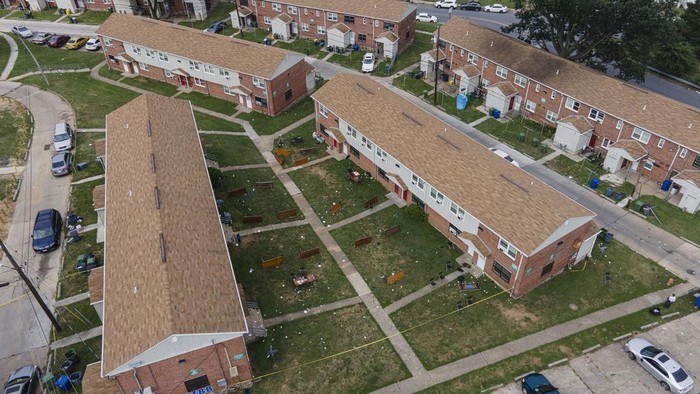 Kondisi Lokasi Penembakan yang Tewaskan 2 Orang di Baltimore AS Penembakan massal di Baltimore, Maryland, Amerika Serikat menyebabkan dua orang tewas. Begini kondisi TKP usai penembakan massal tersebut.