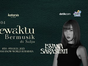 Seru! Nonton Konser Isyana Sambil Diguyur Salju di Trans Snow World Surabaya