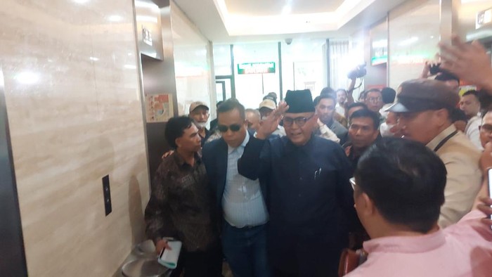 Panji Gumilang tiba di Bareskrim Polri (Rumondang-detikcom)