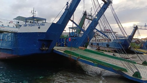 Kapal feri di Pelabuhan Gilimanuk.