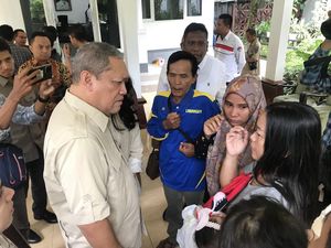 Tangis Haru Keluarga Sambut 2 PMI yang Disiksa Majikan di Libya